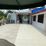 Dante\'S Hideaway Guest House