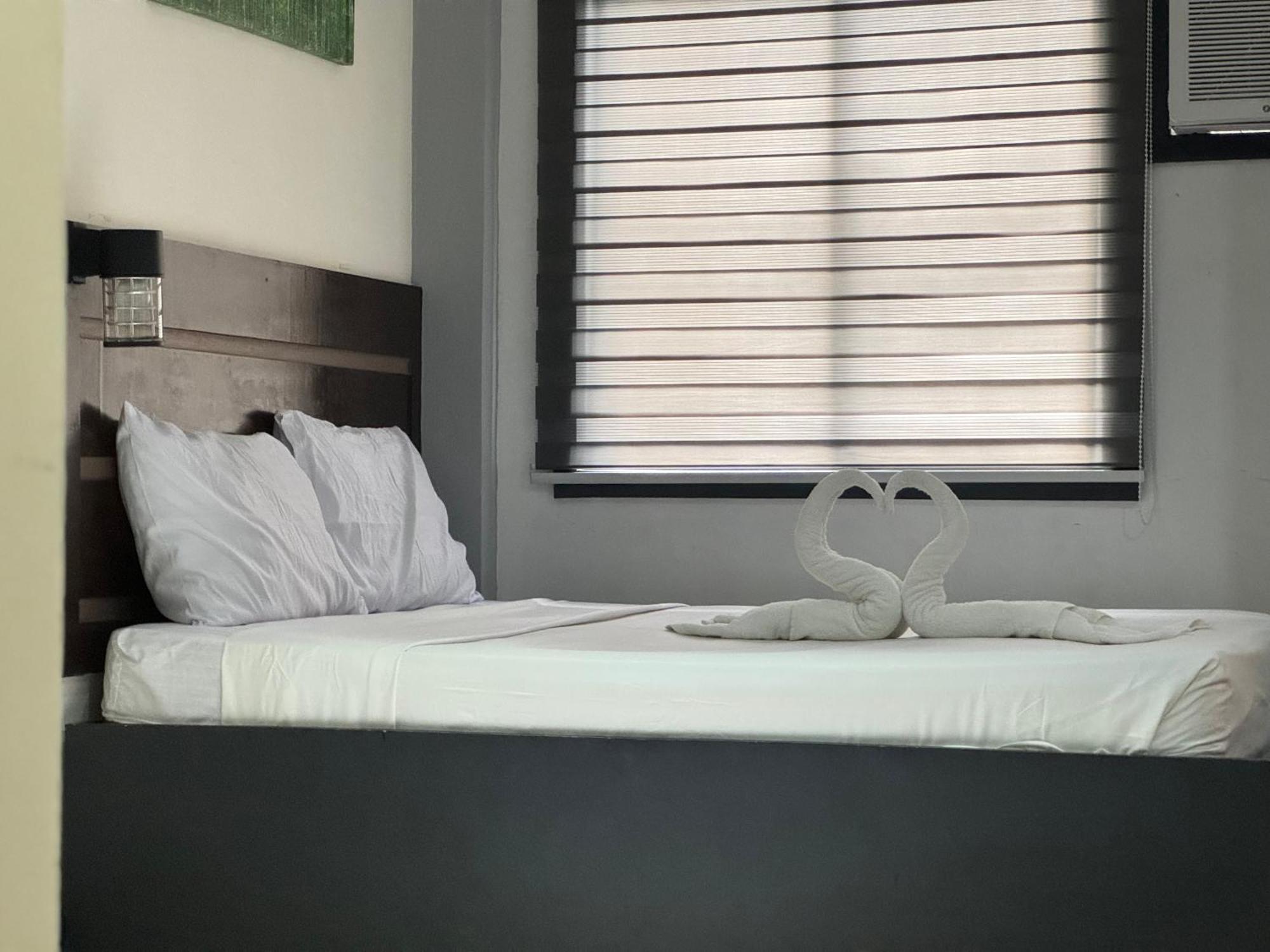 Dante's Hideaway Guest house *