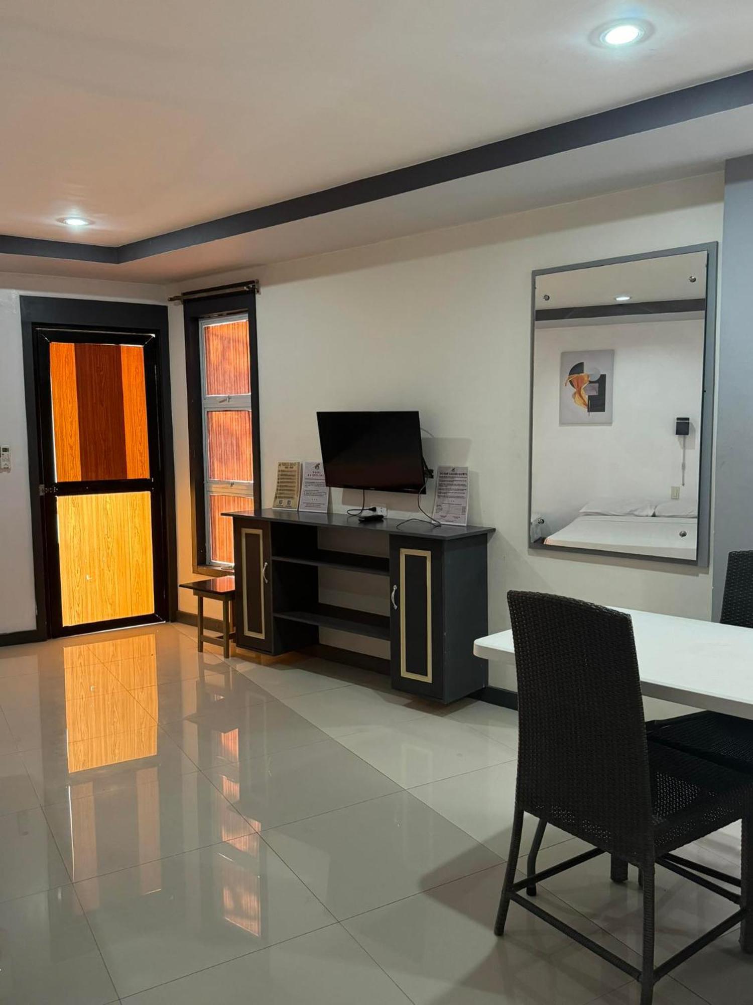 Dante's Hideaway Guest house