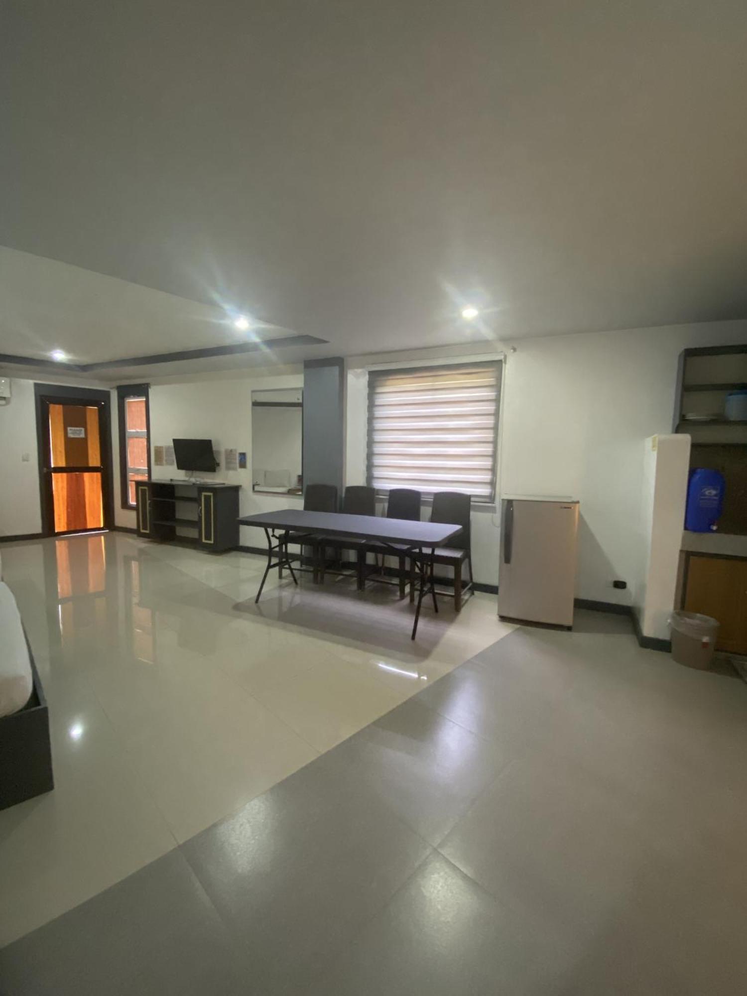 Dante's Hideaway Guest house